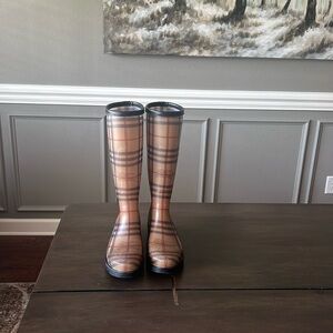 Burberry Rainboots